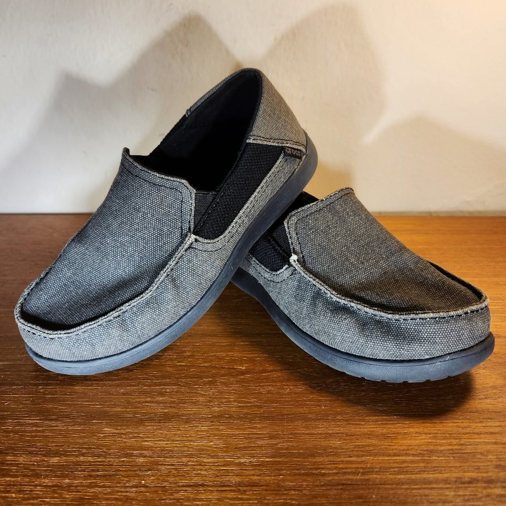 CROCS Kids Gray Canvas Classic Slip-on (J 2 )